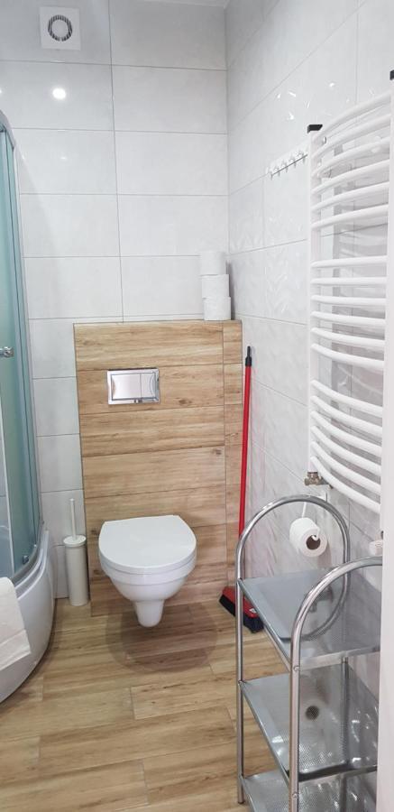 Apartamenty Maja -Pokoje - Domy Wakacyjne -Basen Podgrzewany -Jacuzzi - Sauna Łeba Exterior foto