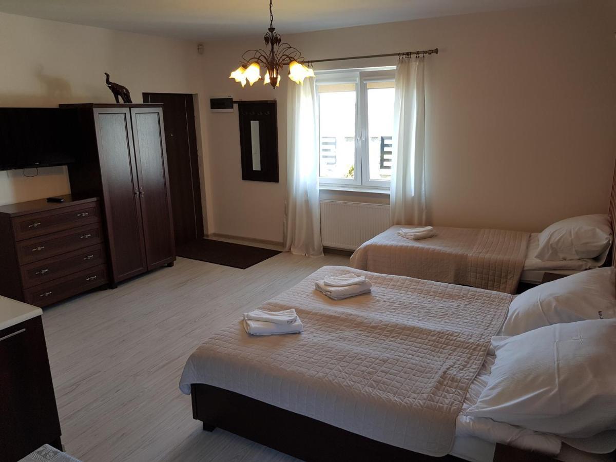 Apartamenty Maja -Pokoje - Domy Wakacyjne -Basen Podgrzewany -Jacuzzi - Sauna Łeba Exterior foto