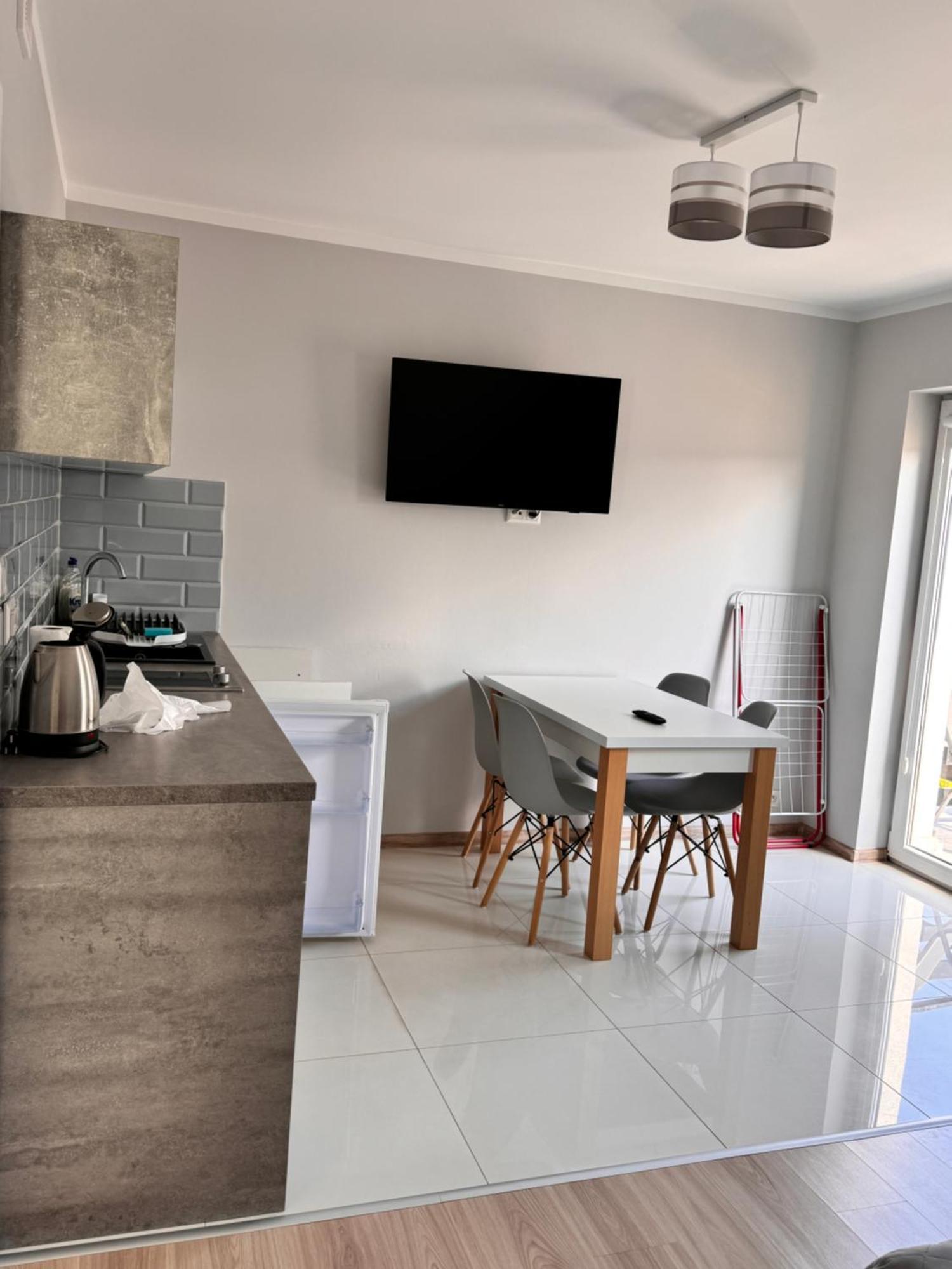 Apartamenty Maja -Pokoje - Domy Wakacyjne -Basen Podgrzewany -Jacuzzi - Sauna Łeba Exterior foto