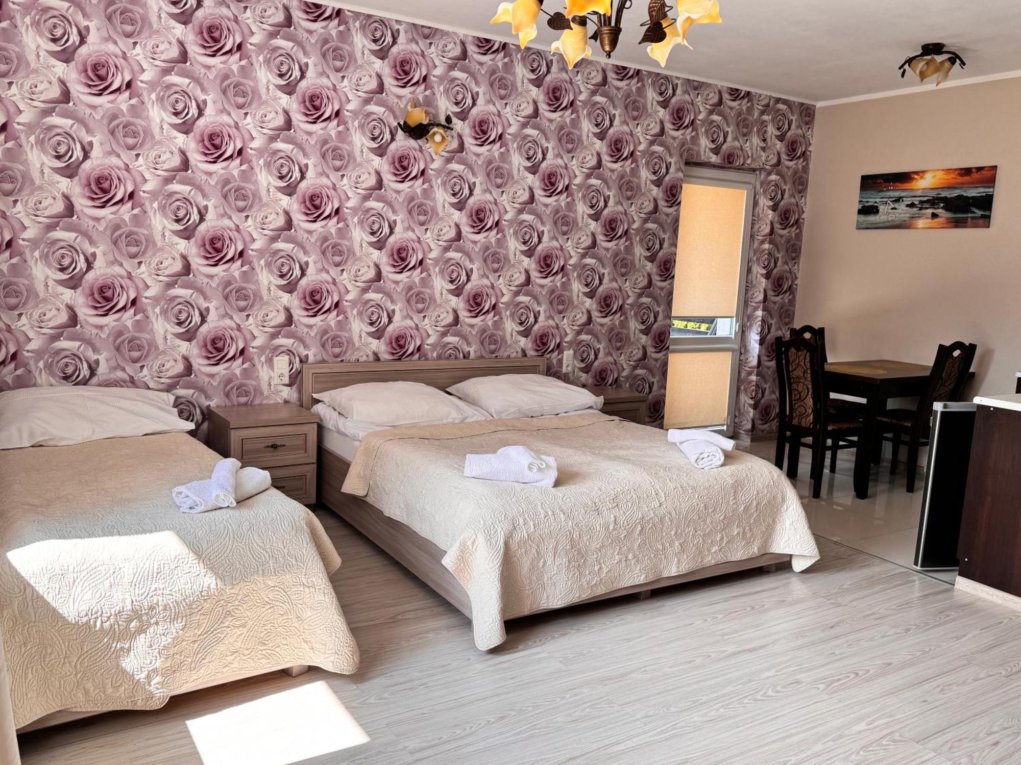Apartamenty Maja -Pokoje - Domy Wakacyjne -Basen Podgrzewany -Jacuzzi - Sauna Łeba Exterior foto